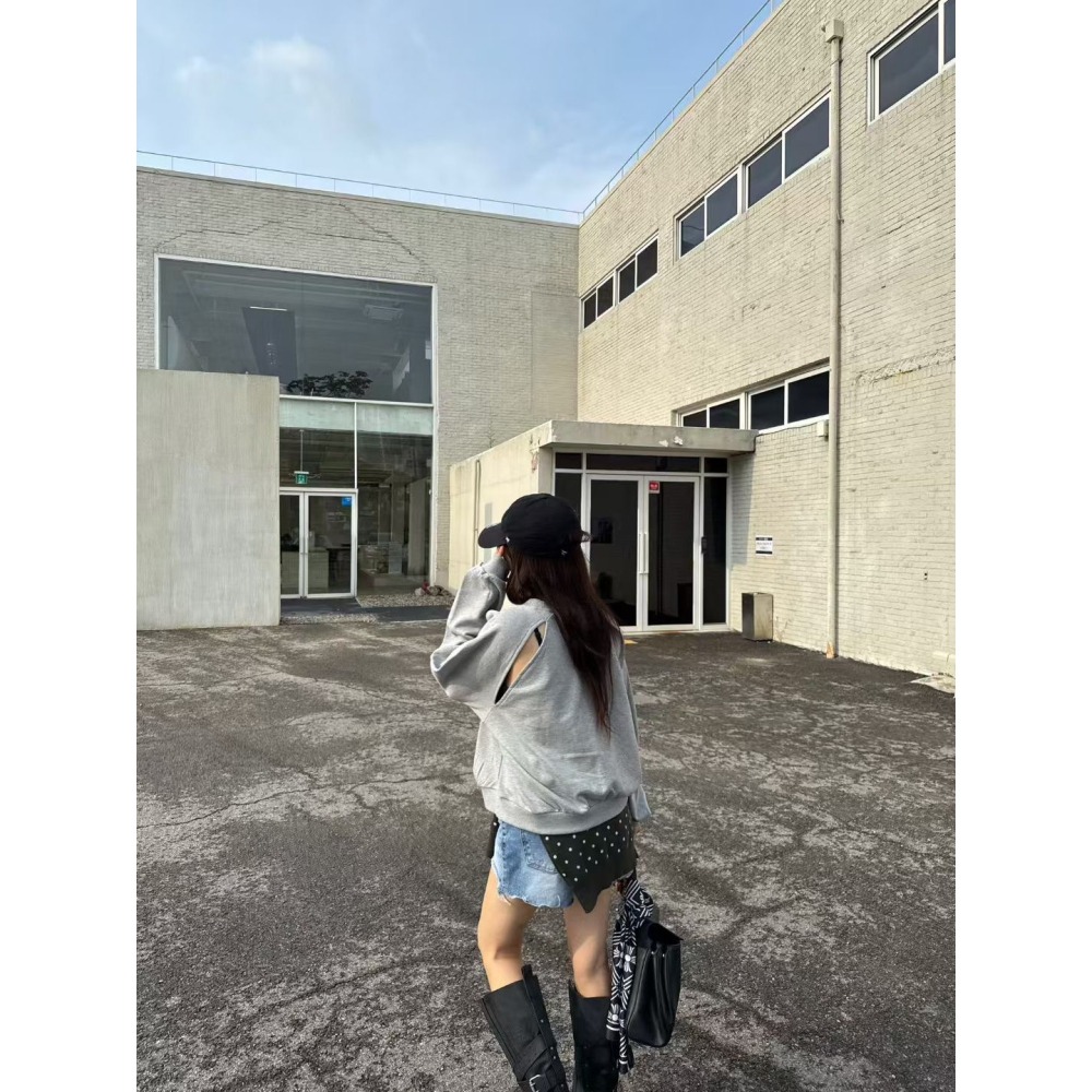 正韓 挖肩造型大學T恤 黑色 現貨-細節圖5