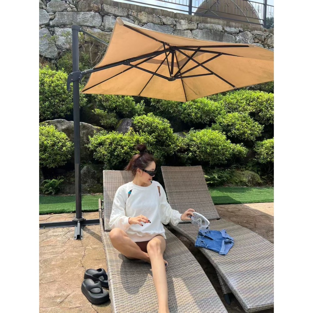 正韓 挖肩造型大學T恤 黑色 現貨-細節圖7