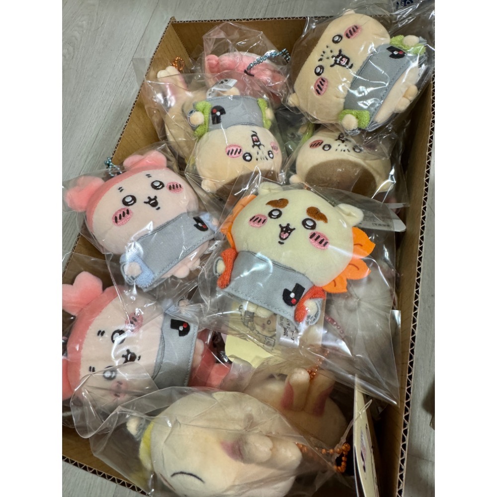 『日本正版』吉伊卡哇xJ聯盟 足球聯名 吊飾娃娃-細節圖6