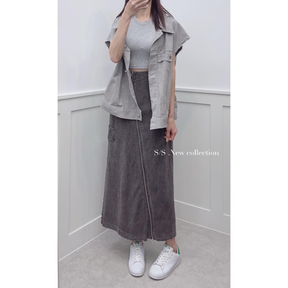 LL78530 後鬆緊雙頭斜拉鏈設計水洗色牛仔長裙-細節圖3