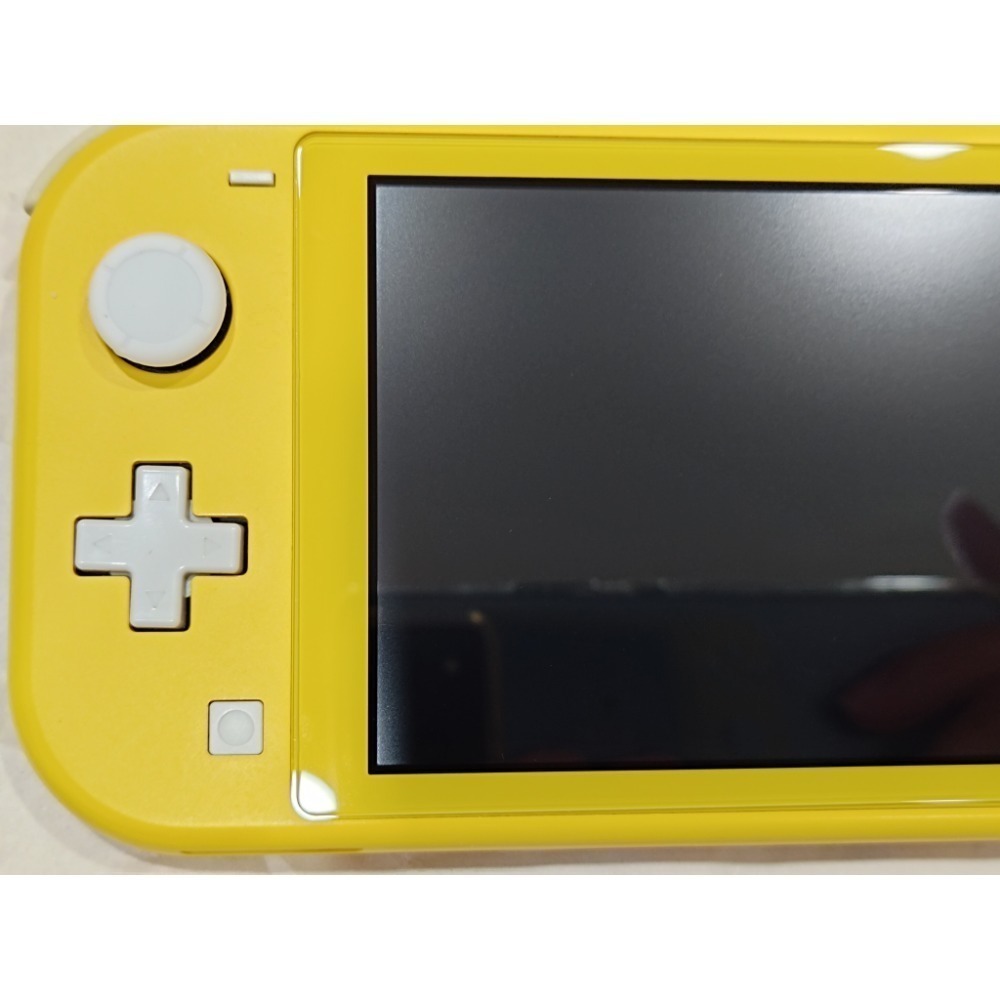 任天堂Switch Lite主機（黃色）已貼保護貼，附充電線，功能都正常，附收納包和蘑菇頭保護套-細節圖4