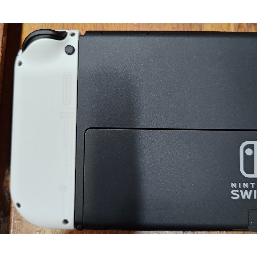 任天堂Switch Oled主機（白色手把）已貼保護貼，原廠盒裝、配件齊全，功能都正常，附主機收納包、蘑菇頭保護套-細節圖7