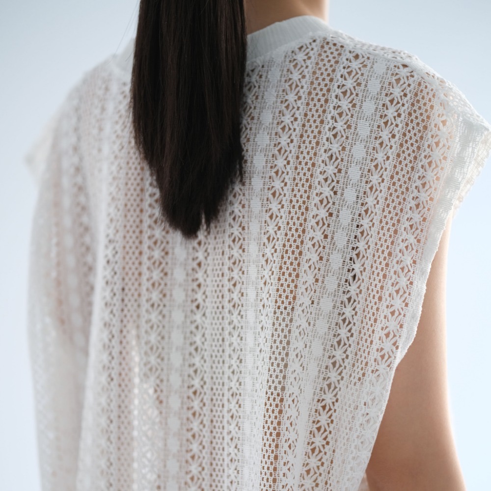 韓國東大門 現貨 正韓Unisex雕花寬版背心-細節圖2