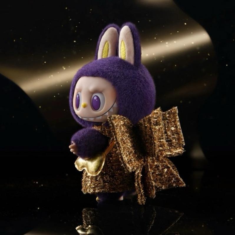 泡泡瑪特 LABUBU x PRONOUNCE WINGS OF FORTUNE搪膠毛絨吊卡 米蘭2代 限定 紫色-細節圖3