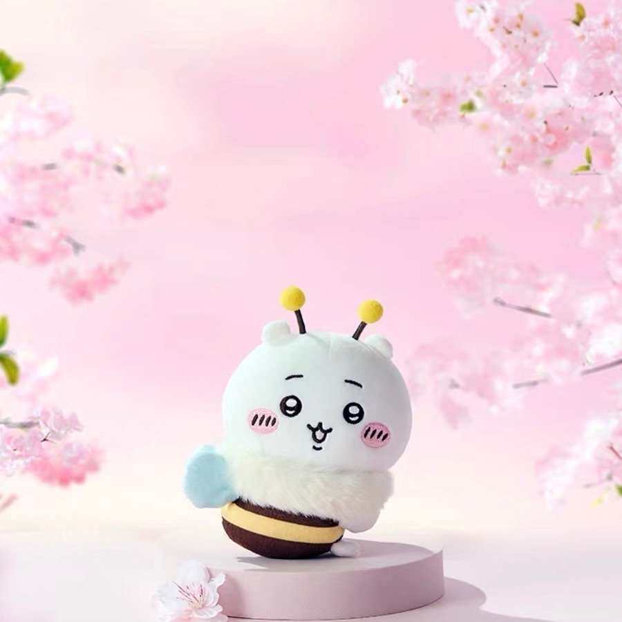 現貨 吉伊卡哇 Chiikawa 櫻花季🌸 小蜜蜂公仔 大福掛件 零錢包 吊飾 毛絨徽章 Miniso 聯名-規格圖7