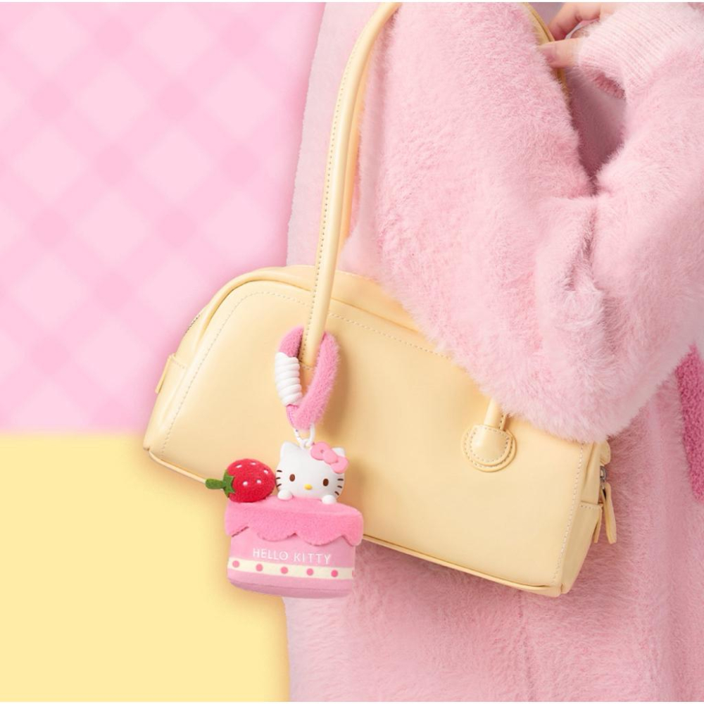 以可愛之名🎀 Hello Kitty 甜蜜工坊毛絨香薰盲盒吊飾 凱蒂貓 KT 三麗鷗 sanrio 蛋糕 甜點 7-11-細節圖3