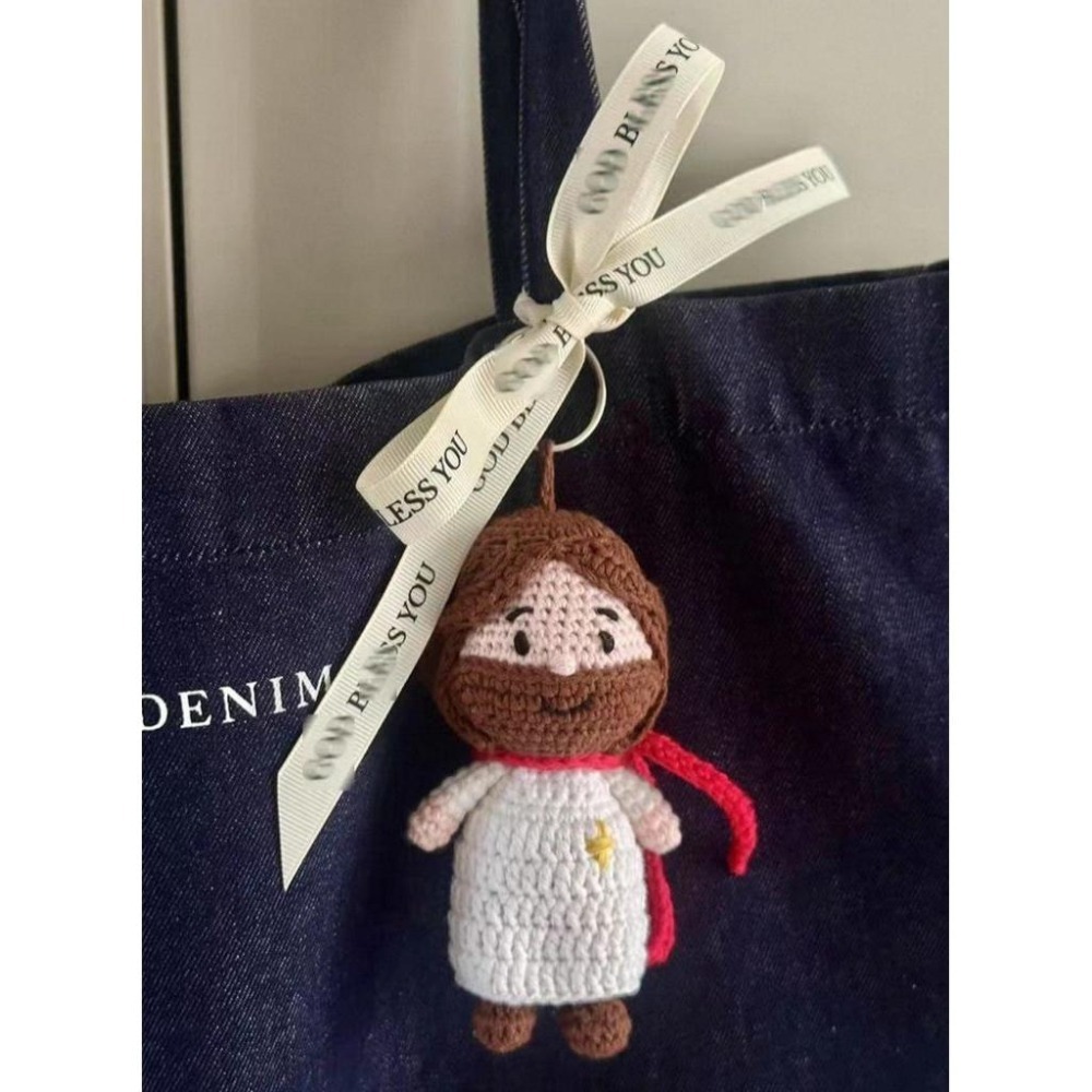 💫初心角落💫手工編織耶穌娃娃 鑰匙圈 娃娃吊飾 禮盒包裝 受洗禮物 幸福小組 福音禮品e-細節圖4