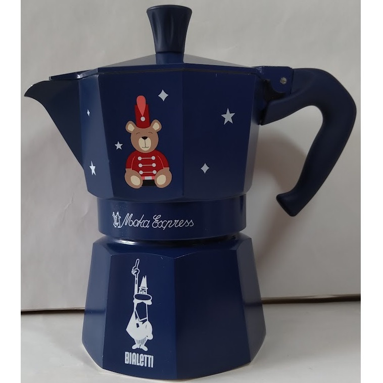 全新現貨~【Bialetti 比亞樂堤】經典摩卡壺-衛兵熊藍 嘉年華紅(130ml/3杯份)-細節圖2