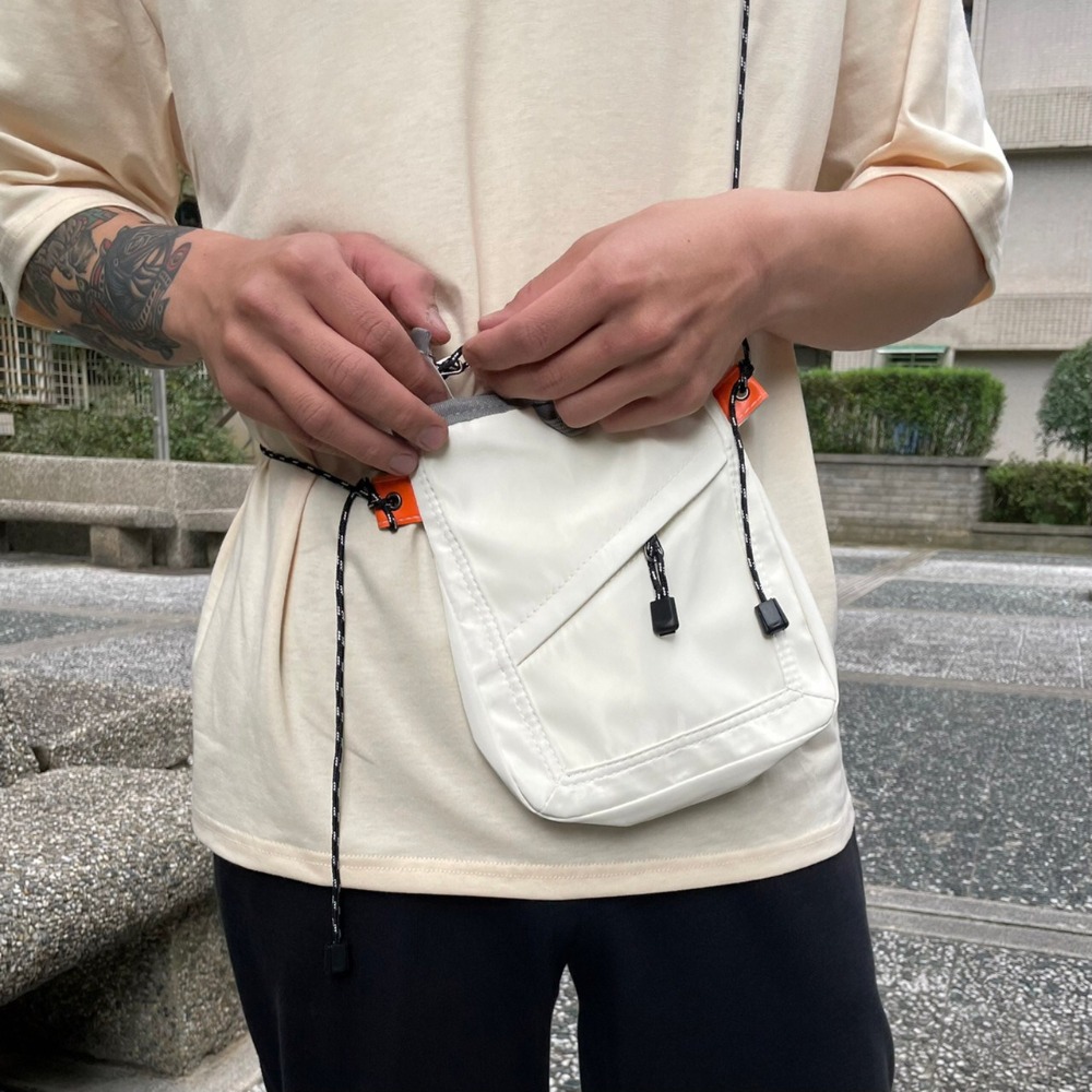 0306 防潑水抽繩小包-規格圖7