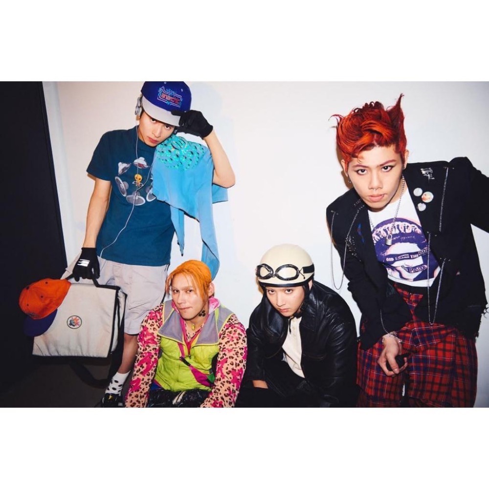 【日本空運新書】【預購】THE RAMPAGE from EXILE TRIBE寫真手冊：WE R（2冊組）-細節圖7