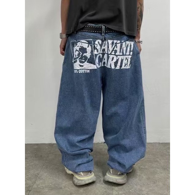 韓國選品🇰🇷漆皮印花大字屁屁牛仔褲-細節圖3