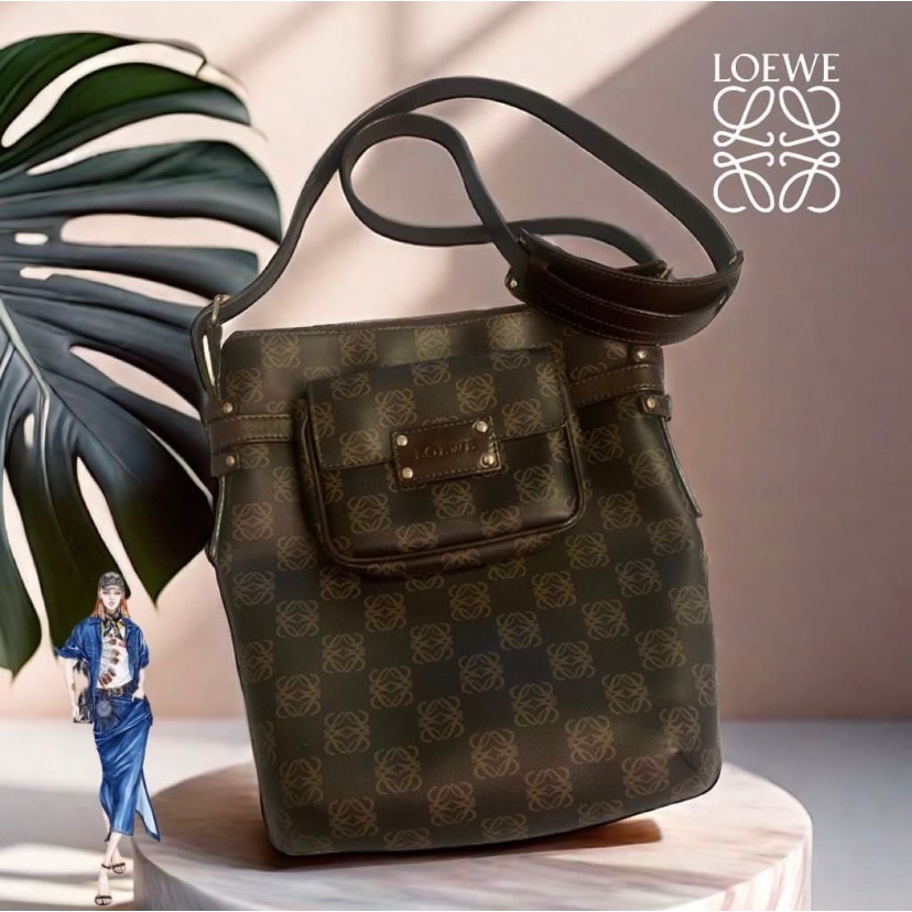 👸🏻LOEWE羅威|經典Repeat Anagram老花子母包. 肩背包. 斜背包Size:26x24x5cm#二-細節圖3