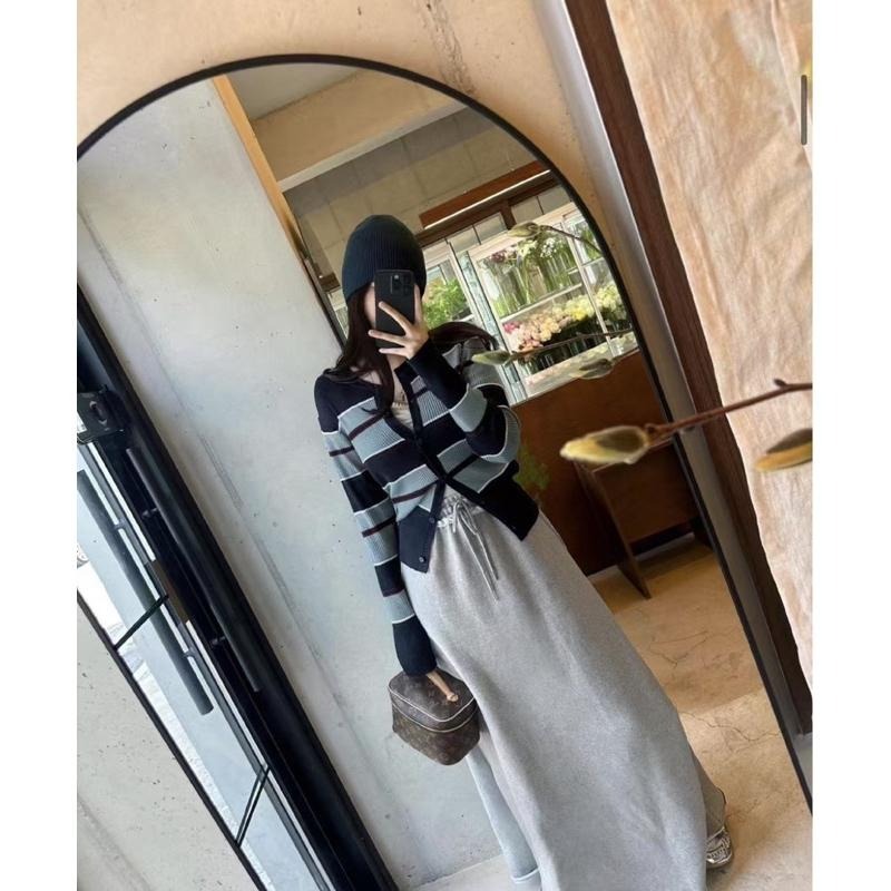 黑色外套最後現貨 N026正韓🇰🇷 時尚條紋針織上衣半身裙套裝-細節圖2