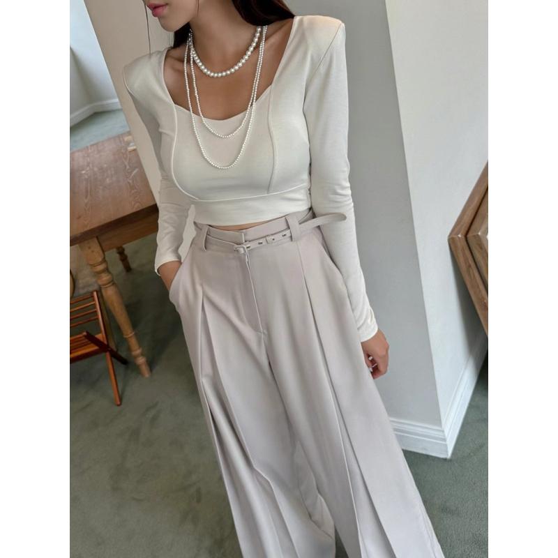 粉色現貨 🔜  M44正韓🇰🇷愛心領墊肩性感長袖上衣-細節圖6