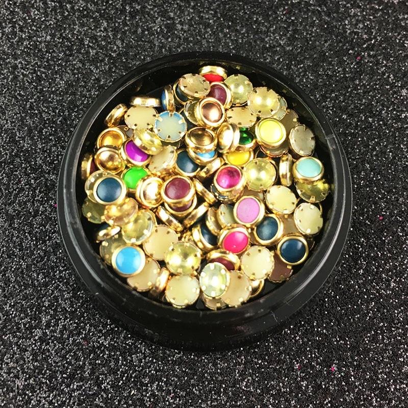 美甲日式飾品 珍珠包邊金邊珍珠 半圓幻彩色平底小鑽 圓形球 1元2顆 美甲鑽石 美甲珍珠 美甲飾品 美甲材料 美甲貼飾-細節圖2