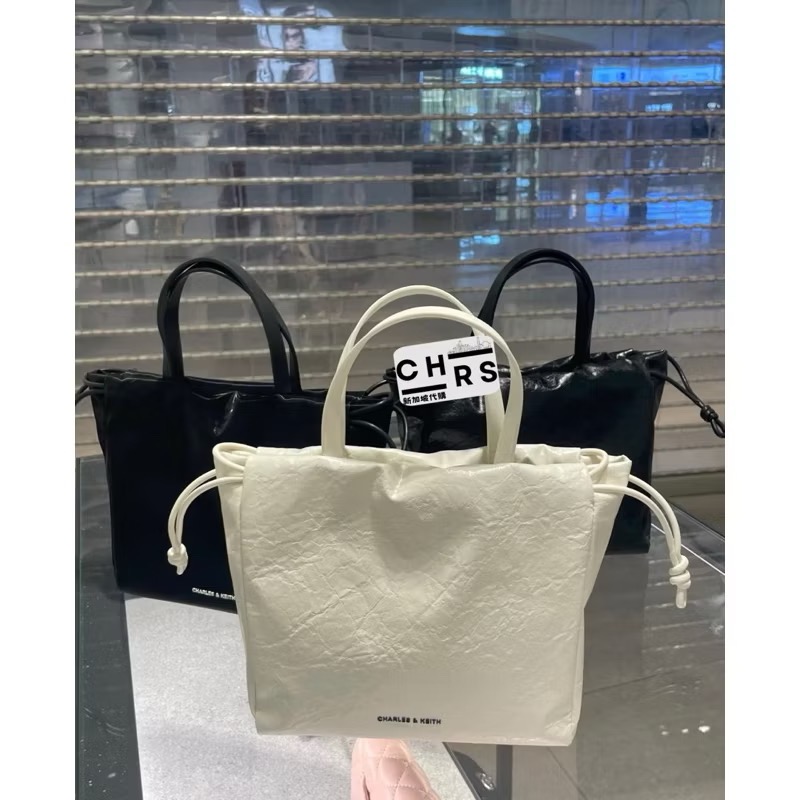 ￼開發票🧾Chrs代購🔥小CK金銀絲抽繩托特包 手提包  肩背包 斜背包 小托特包 大托特包-細節圖2