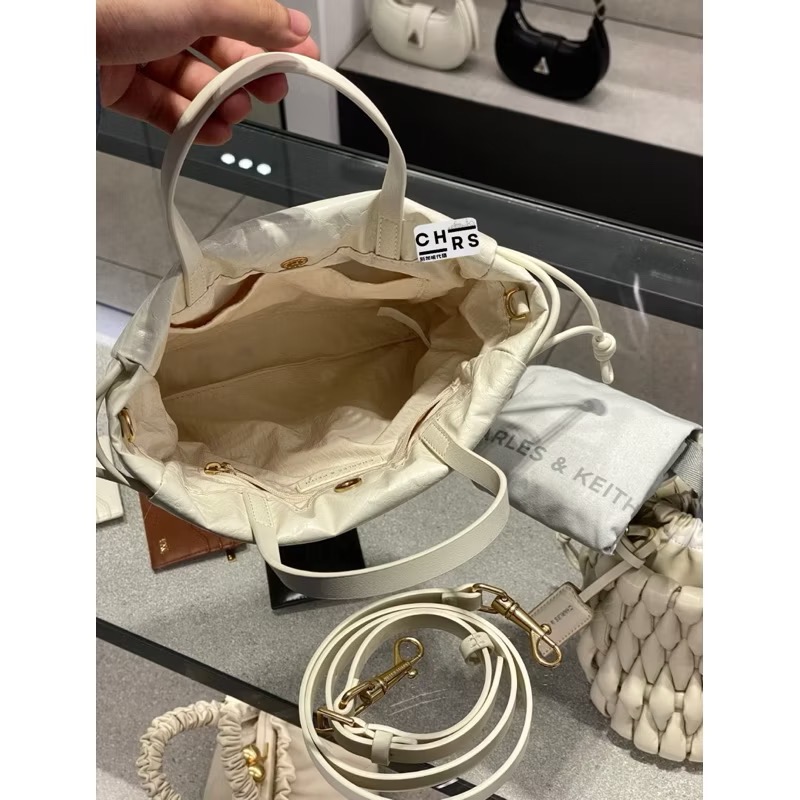 ￼開發票🧾Chrs代購🔥小CK金銀絲抽繩托特包 手提包  肩背包 斜背包 小托特包 大托特包-細節圖3