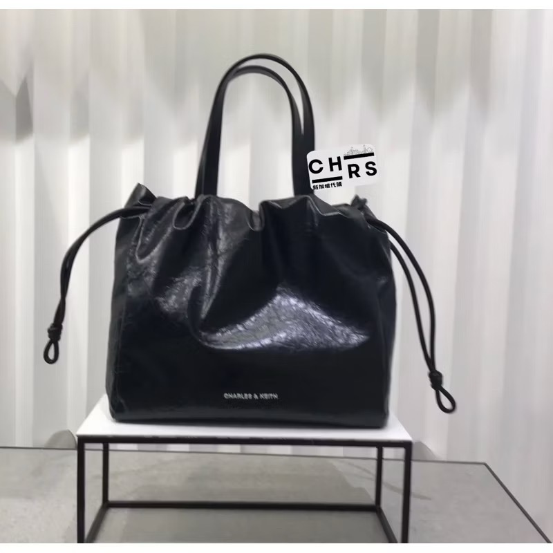 ￼開發票🧾Chrs代購🔥小CK金銀絲抽繩托特包 手提包  肩背包 斜背包 小托特包 大托特包-規格圖8