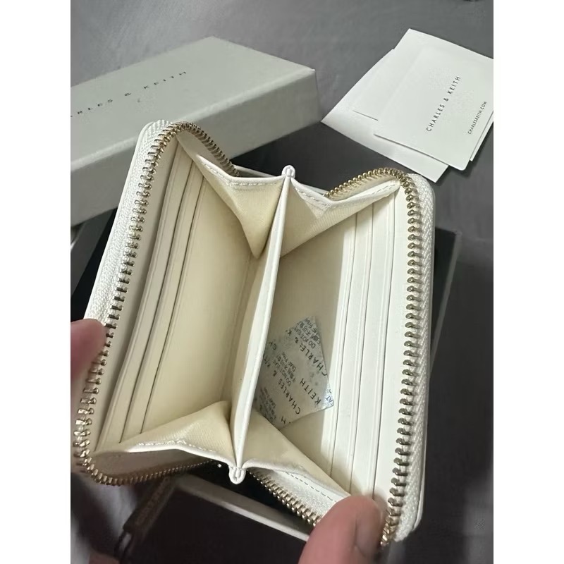 ￼開發票🧾Chrs代購 Charles & Keith 小ck 拉鍊 短夾 皮夾 卡夾 皮包 CK6-10770597-細節圖4