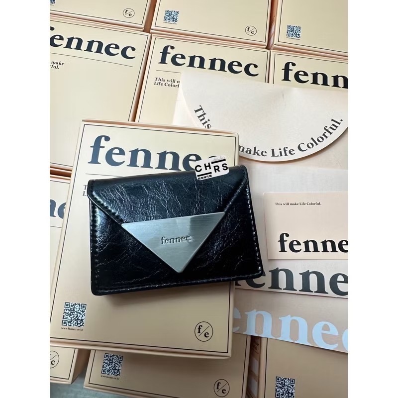 ￼開發票Chrs代購🇰🇷 FENNEC CRINKLE TRIANGLE WALLET 漆皮零錢袋 皮夾 三折短夾-細節圖5