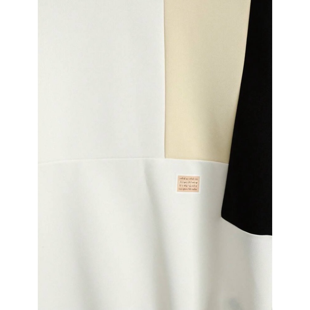 圓領撞色T恤-細節圖4