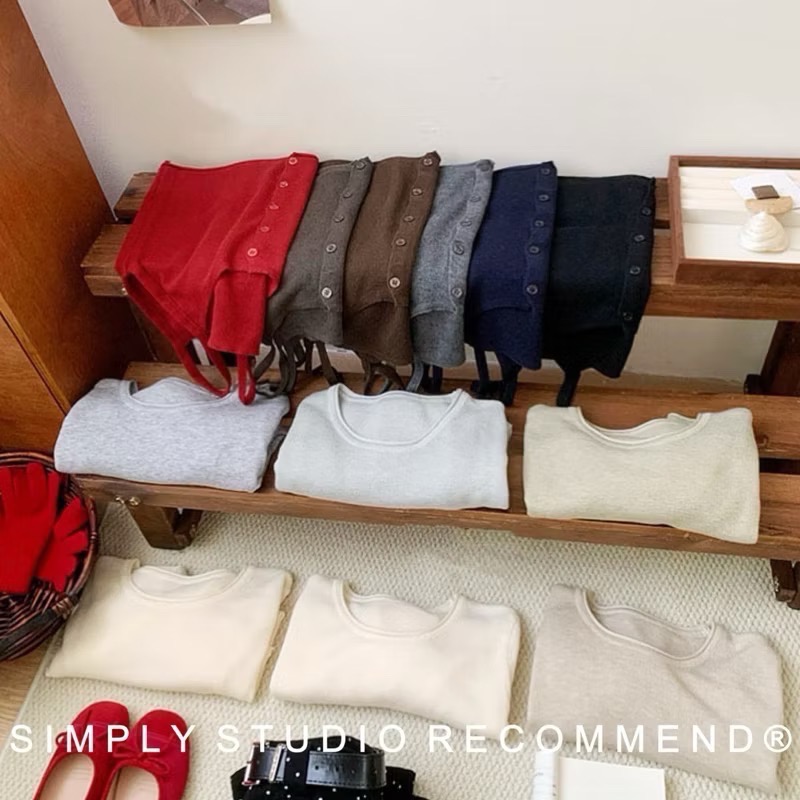 𝐒𝐈𝐌𝐏𝐋𝐘 𝐒𝐓𝐔𝐃𝐈𝐎 ☻ 韓版 秋季新款 疊穿紐扣羊毛卷邊長袖針織衫兩件套  6色售-細節圖7