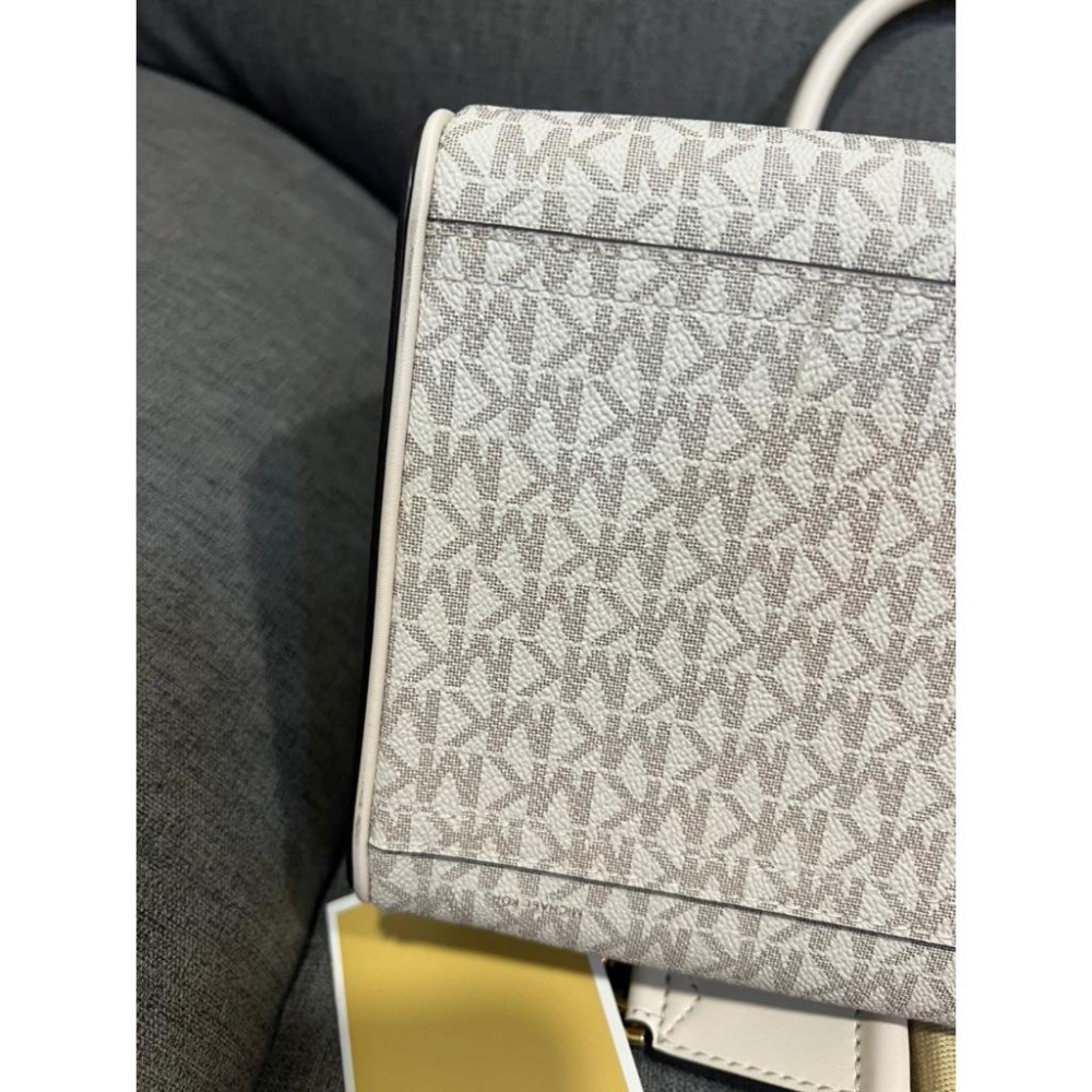 全新 MK 滿版老花 波士頓包 正品 手提 肩背 斜背 寬背帶-細節圖7