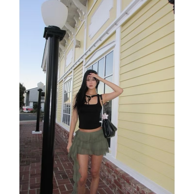 Edikted紅色烈焰玫瑰🌹荷葉邊飄逸低腰蛋糕裙短裙-細節圖2