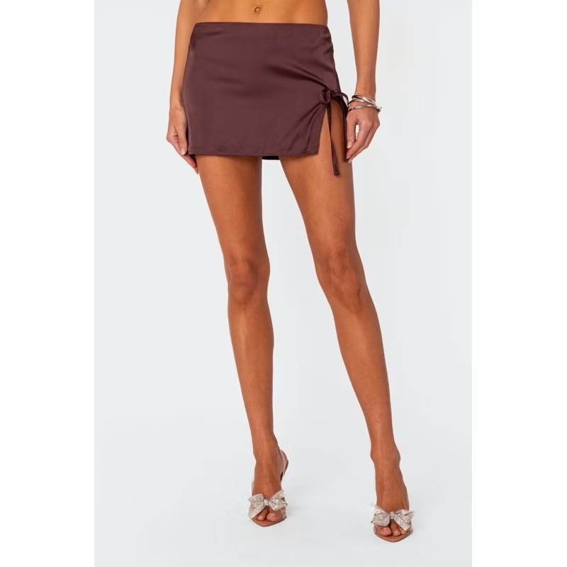 Edikted深咖啡色緞面側開衩蝴蝶結綁帶短裙-細節圖7