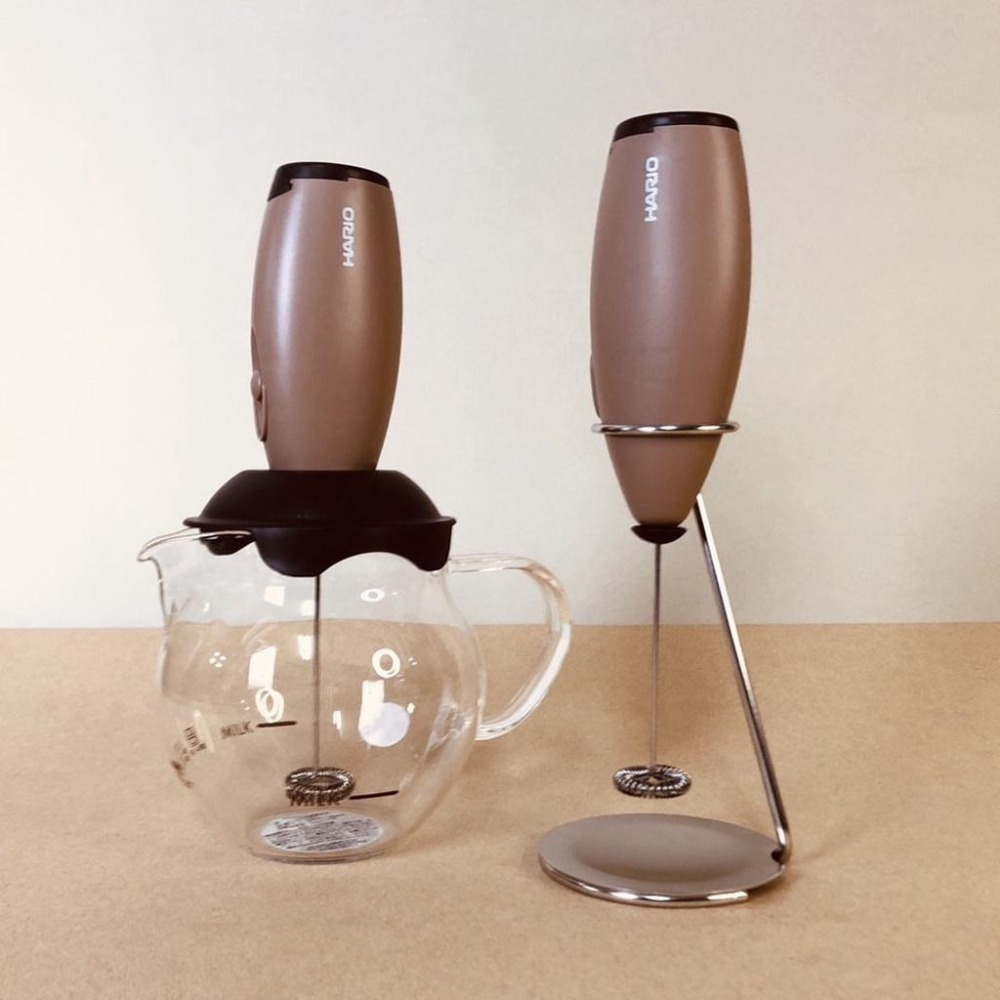 【好評推薦 快速出貨】HARIO 電動奶泡器支架組CZ-1 CQT-45BR 電動奶泡器玻璃壺組 咖啡打奶泡 瓦莎咖啡-細節圖3