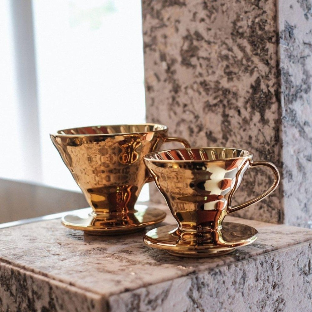 【瓦莎咖啡 附紙本發票】HARIO V60鈦金磁石濾杯 VDC-01-GO-TW VDC-02-GO-TW 咖啡濾杯-細節圖2
