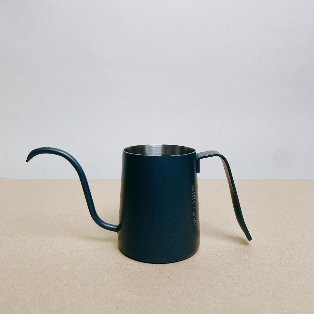 【新色上市 快速出貨】AIRFLOW 燕尾手沖壺 240ml 300ml 90度水流 專利設計 雙孔擋片 瓦莎咖啡-細節圖9