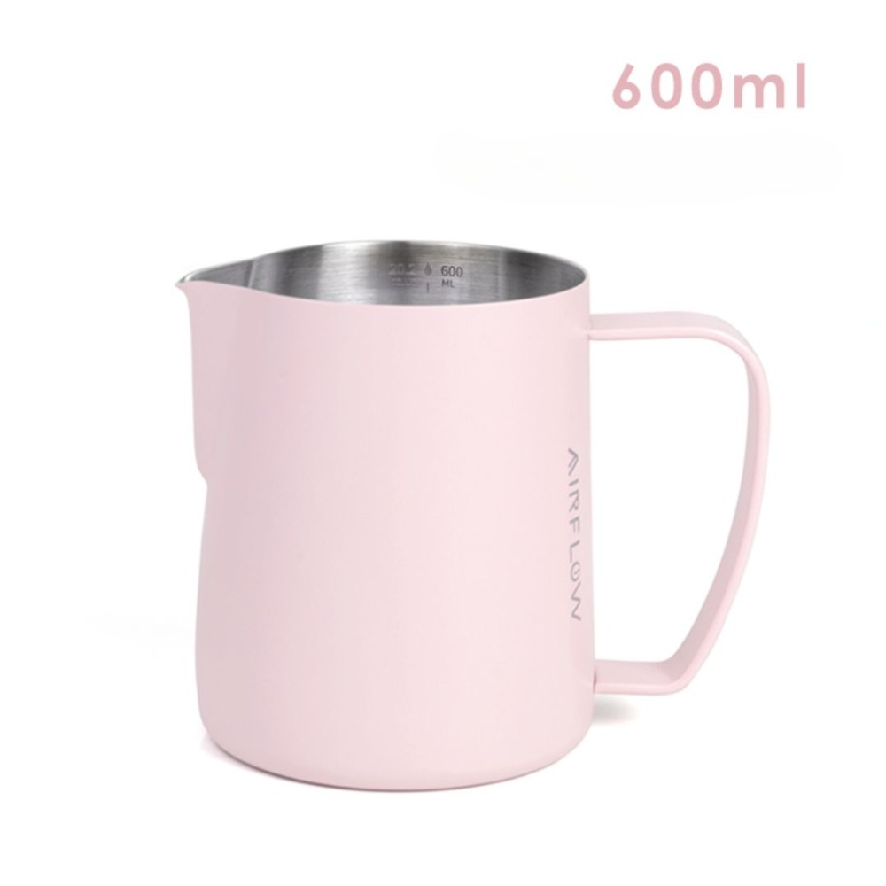 AIRFLOW 圓嘴拉花鋼杯 400ml 600ml 不锈鋼奶泡杯 带刻度拉花杯 咖啡拉花杯  雅威咖啡-規格圖5