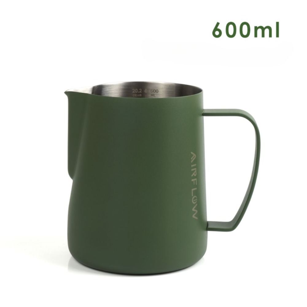 AIRFLOW 圓嘴拉花鋼杯 400ml 600ml 不锈鋼奶泡杯 带刻度拉花杯 咖啡拉花杯  雅威咖啡-規格圖5