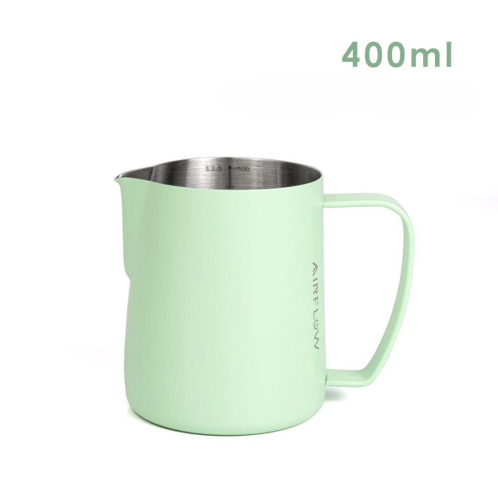 AIRFLOW 圓嘴拉花鋼杯 400ml 600ml 不锈鋼奶泡杯 带刻度拉花杯 咖啡拉花杯  雅威咖啡-規格圖5
