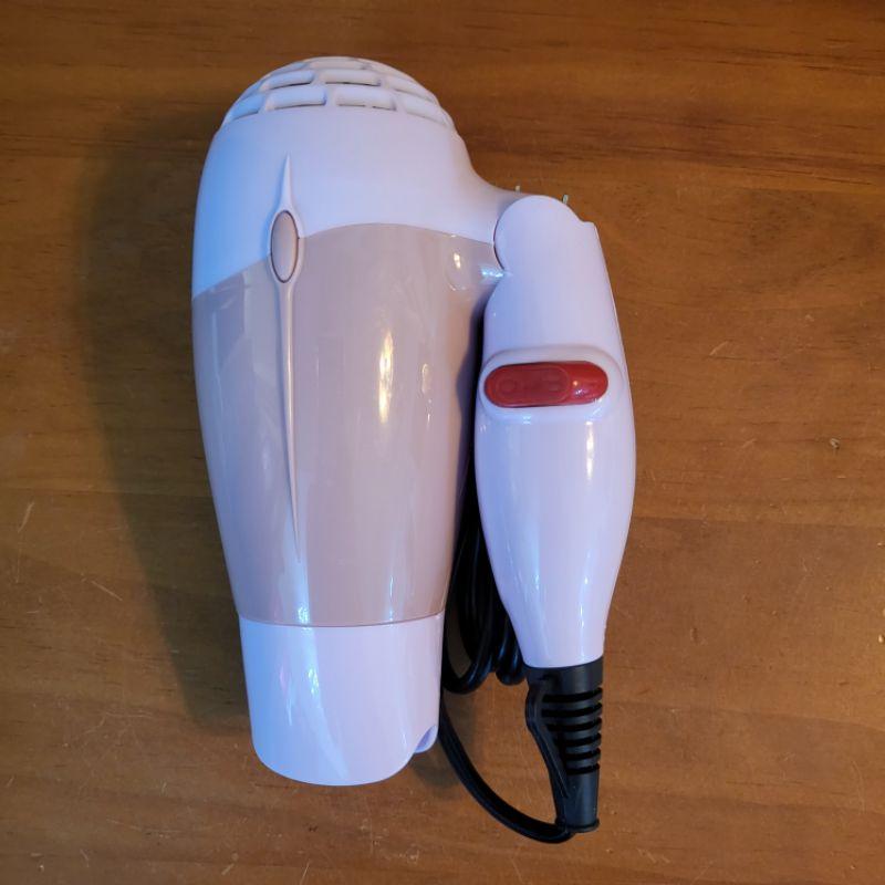 【樂樂的銅板雜貨店】輕巧型折疊吹風機 可折疊 輕巧便攜 旅行首選 二段控溫-細節圖3