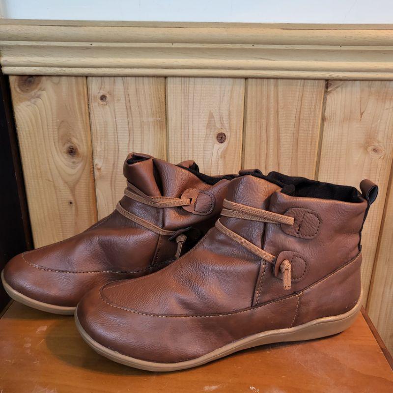 【樂樂的銅板雜貨店】短靴 咖啡色 女鞋 便鞋 尺碼：41-細節圖2