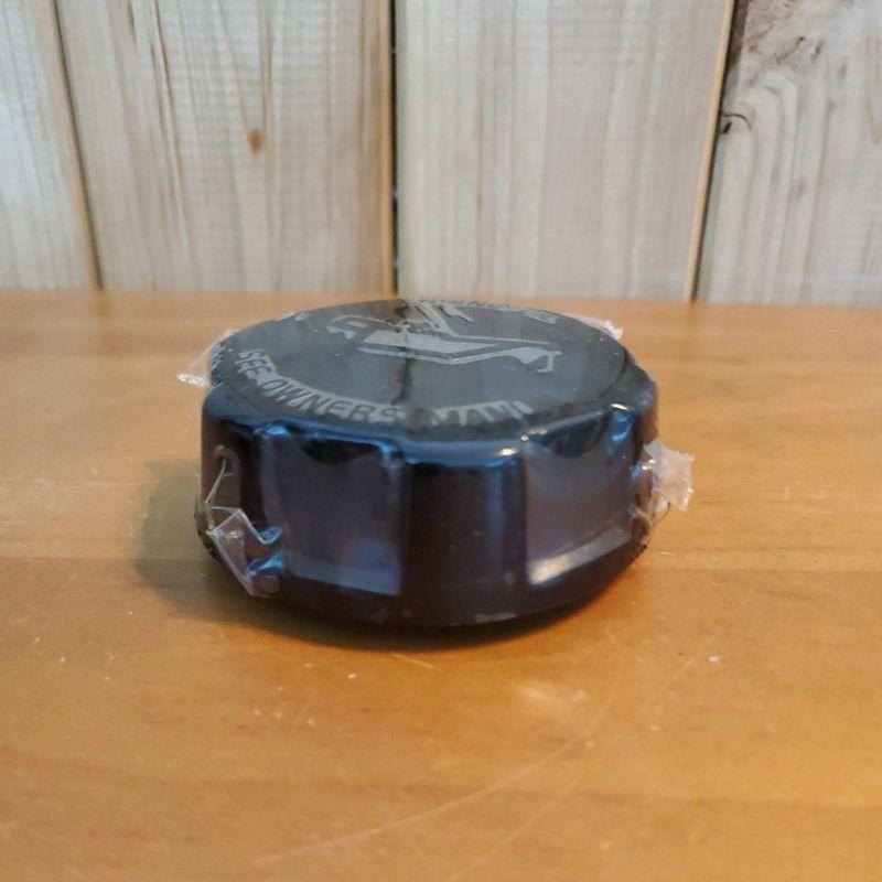 VOLVO 960 機油蓋 原廠配件 中古 家中舊車拆下-細節圖3