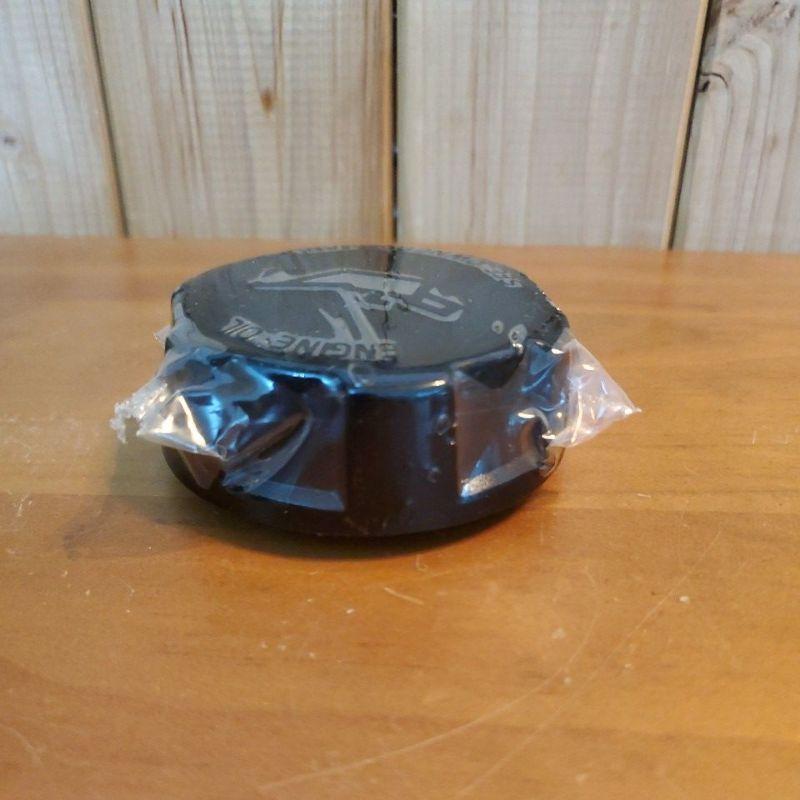 VOLVO 960 機油蓋 原廠配件 中古 家中舊車拆下-細節圖4