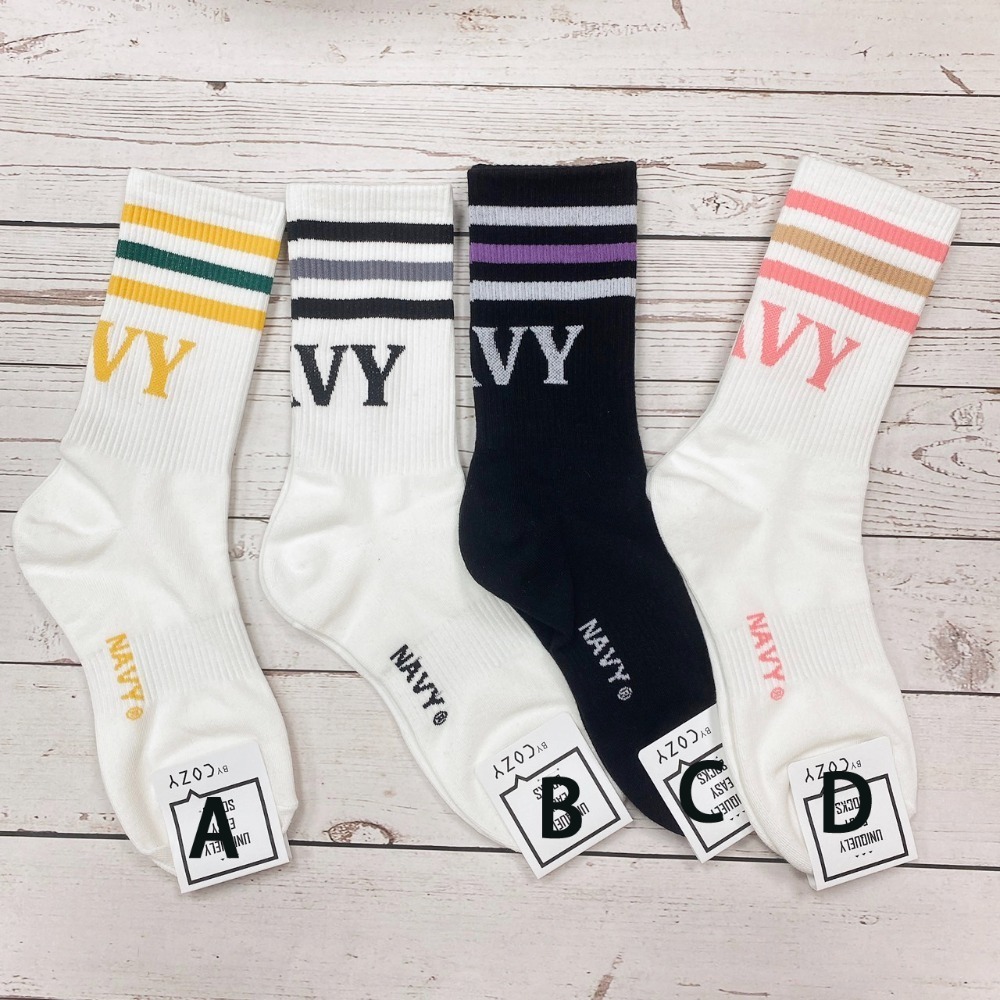 韓國襪子  NAVY 帥襪 後腳跟英文字 長襪 街頭塗鴉風 原宿風  潮流襪 條紋襪-細節圖2