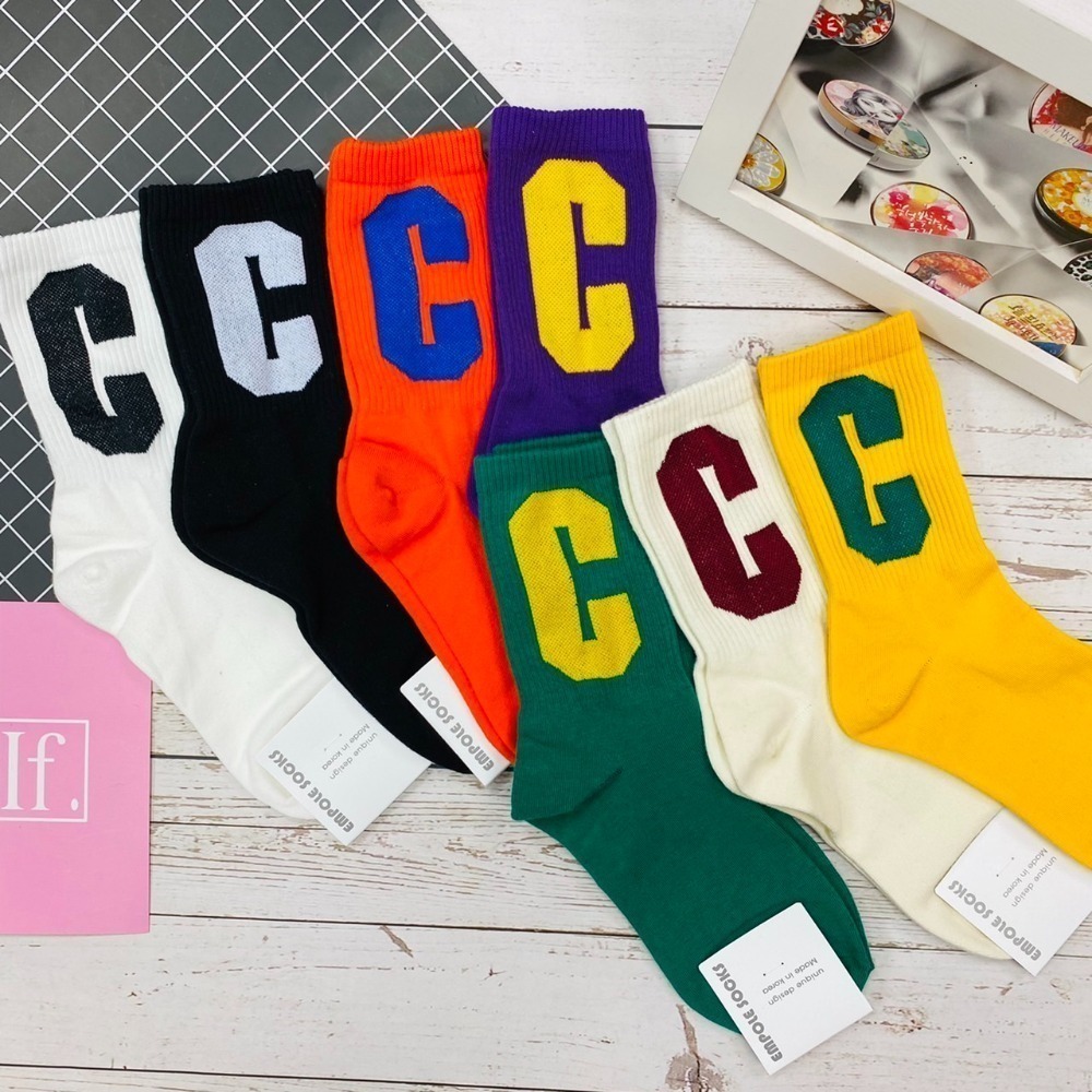 韓國襪  素色大C 潮流襪 HIP HOP襪 長襪 英文字母襪 時尚襪 素色襪-細節圖7