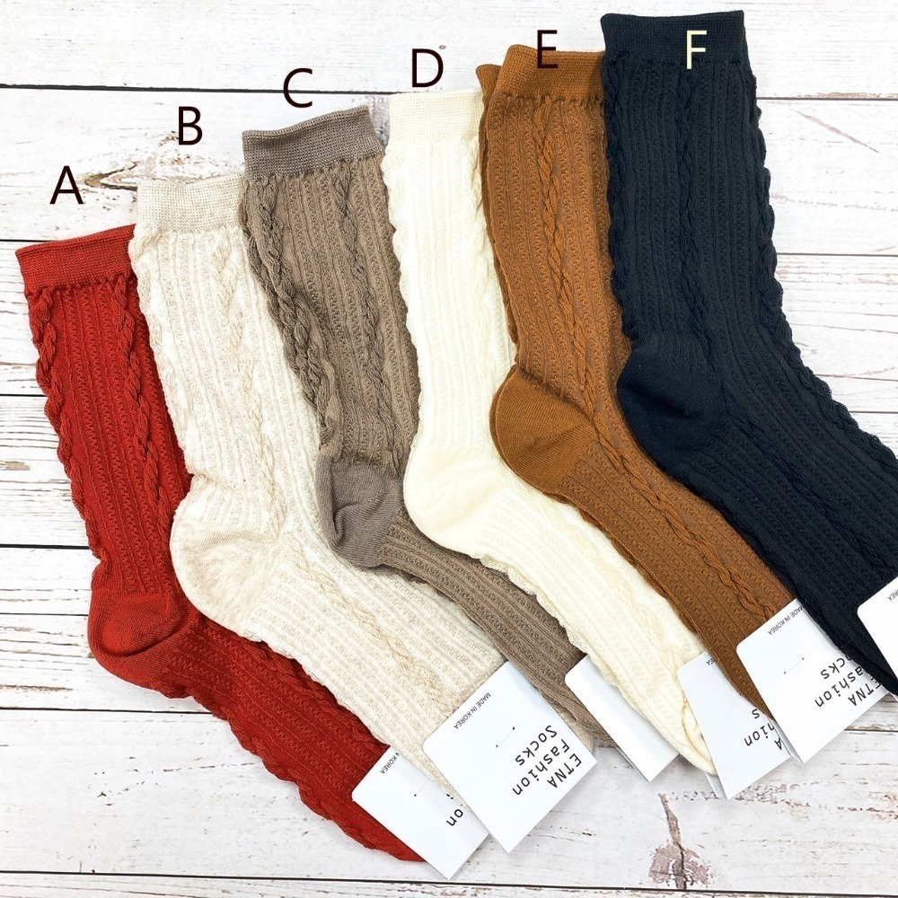 ETNA  韓國襪 麻花編織  素色 圖案 女襪  長襪 長筒襪 氣質女襪 麻花捲-細節圖2