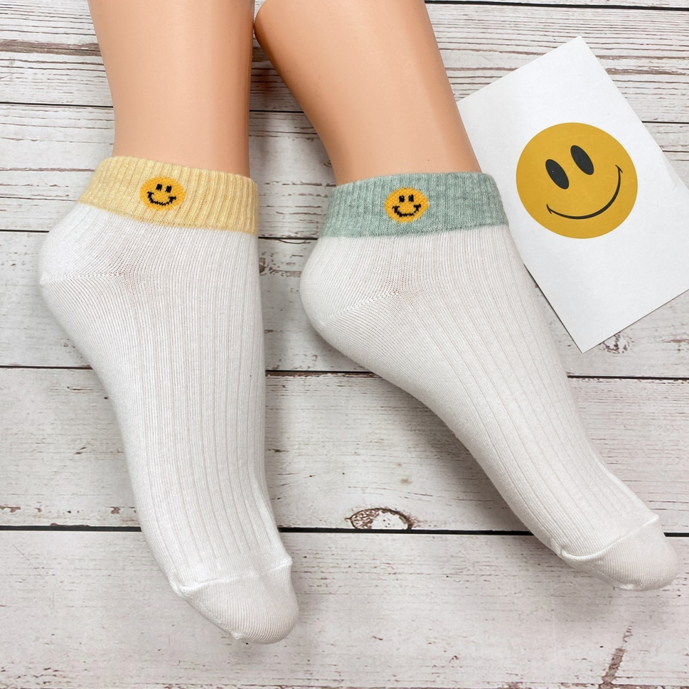 韓國襪子 可愛微笑  短襪 腳裸襪 女襪 休閒襪 運動襪 笑臉 學生襪 簡約襪-細節圖3