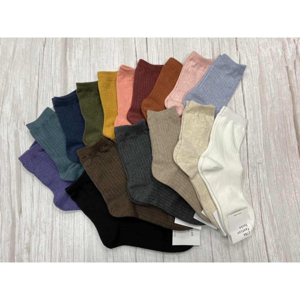 韓國 ETNA  無印風 素色簡約波紋襪子 糖果色 長筒襪 韓國襪子 素面襪子 日系簡約-細節圖4