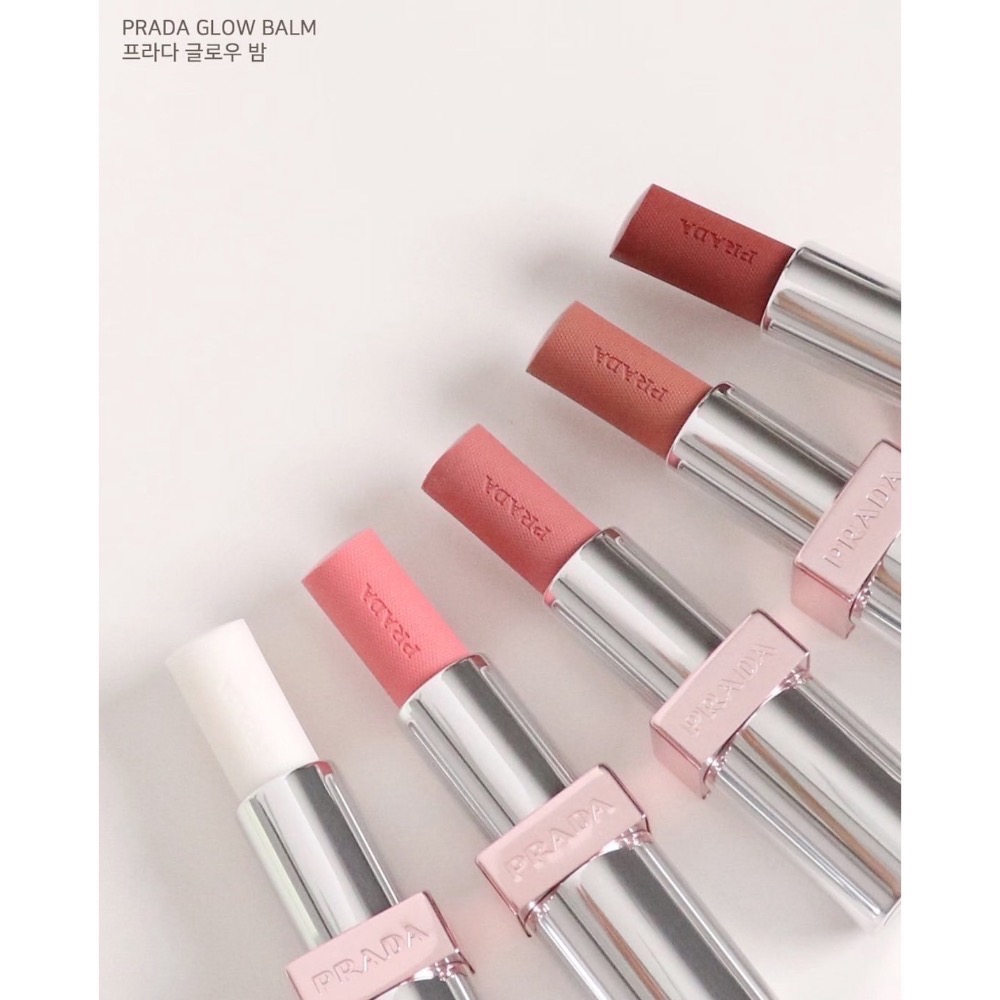 【A’sD 現貨🇬🇧正品】Prada 普拉達｜原生稜光水唇膏 #U020 稜光紅-細節圖3
