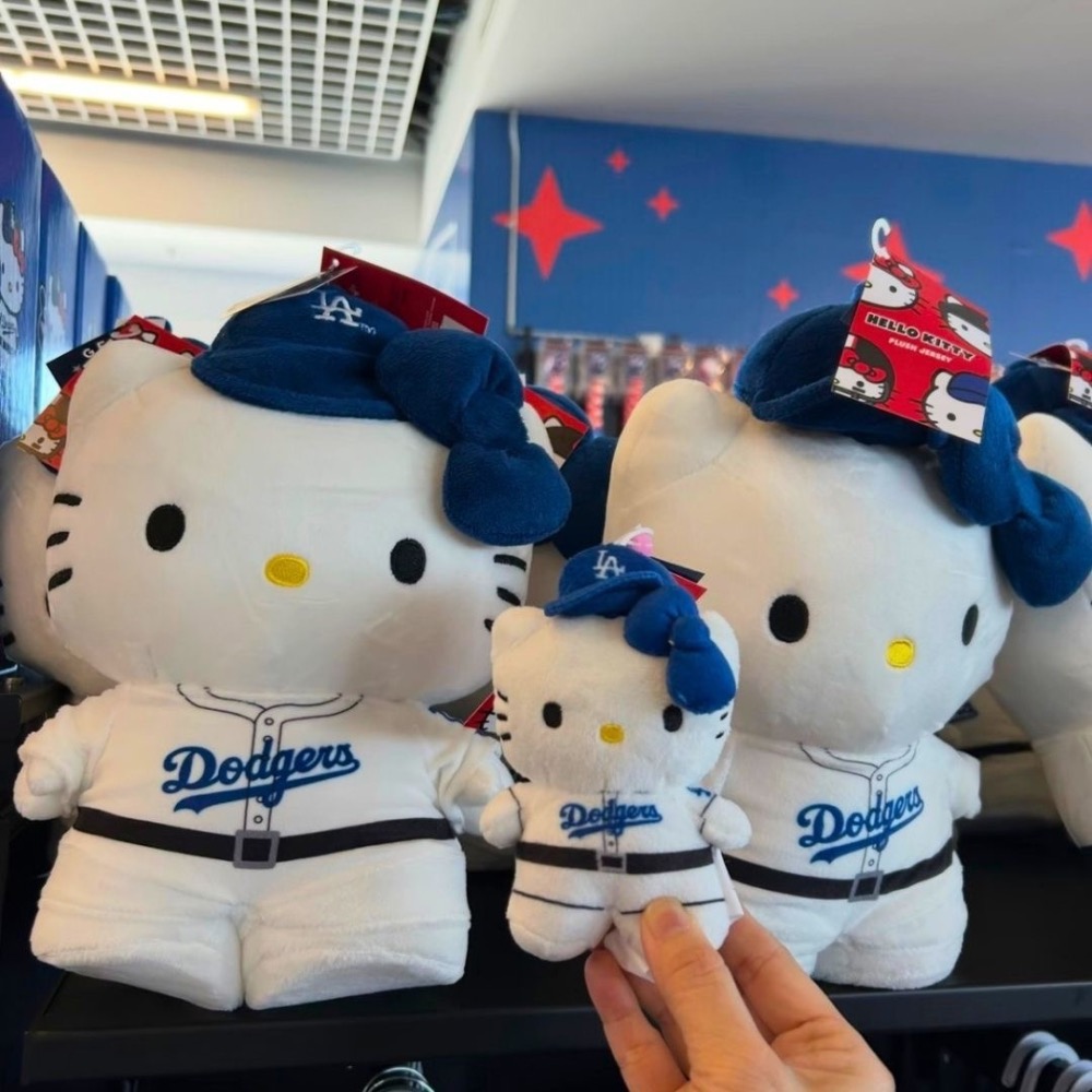 《A’sD 現貨 🇯🇵🇺🇸正品》GD 娃娃 Hello Kitty x Los Angeles Dodgers-細節圖8