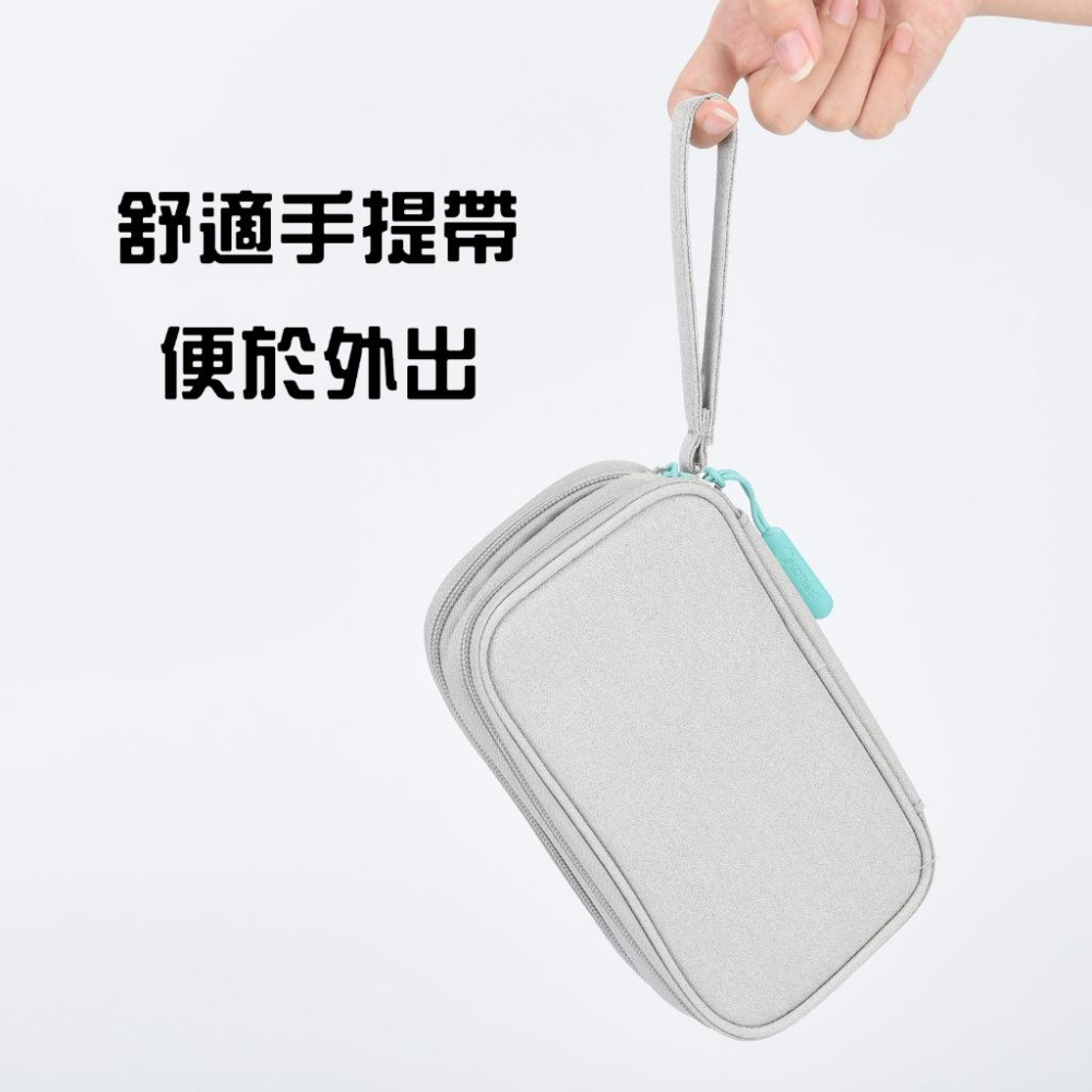 COTECi 萬用小收納包(黑/灰)14007 外出包 化妝包 小相機包 收納包 旅行包 輕旅行必備-細節圖4