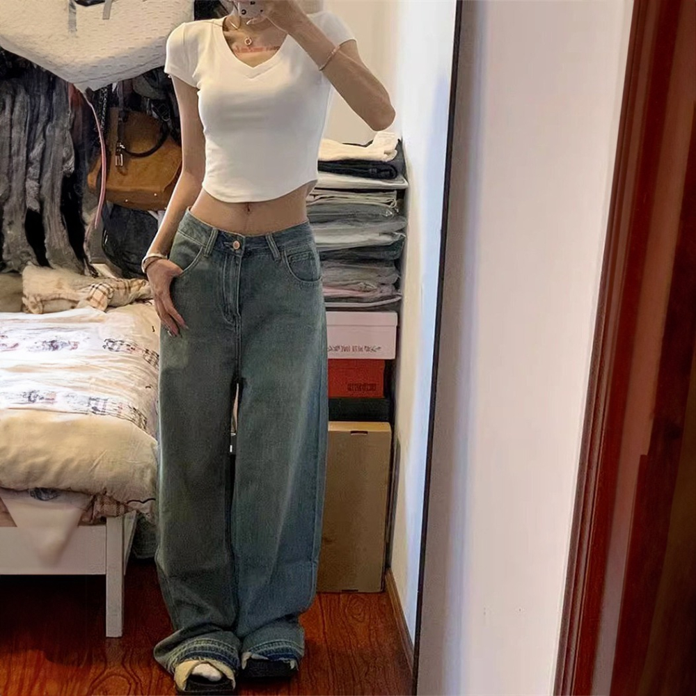 【三番雜貨屋】白色V領純欲風 超修身上衣 短袖 短版上衣 少女感-細節圖5