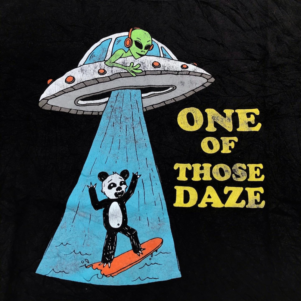 【三番雜貨屋】關於有一天我被外星人抓走的故事 美式復古短袖 寬鬆上衣 日系少女感-細節圖3