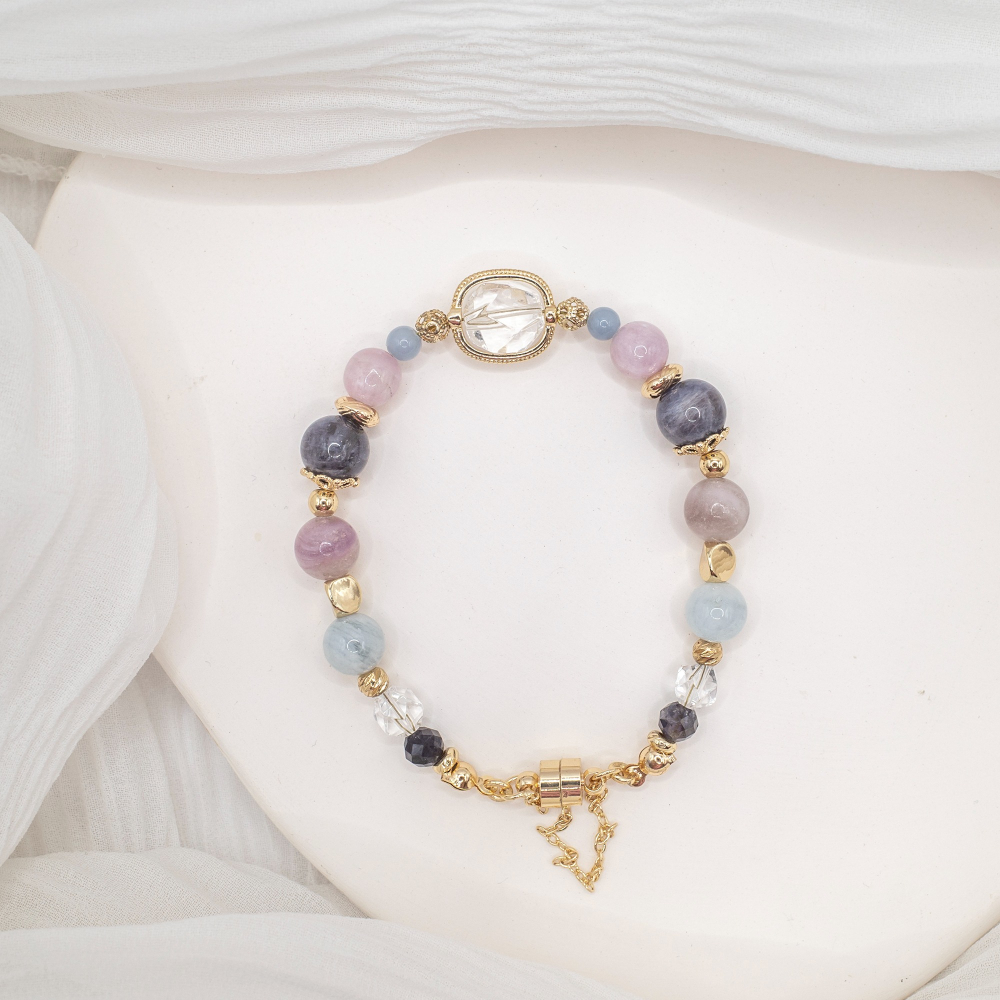 𝓒𝓱𝓾𝓷 // 溫柔的守護 // 舒壓療癒緩和安定．堇青石天使石海藍寶紫鋰輝石舒螢石水晶手鍊-細節圖2